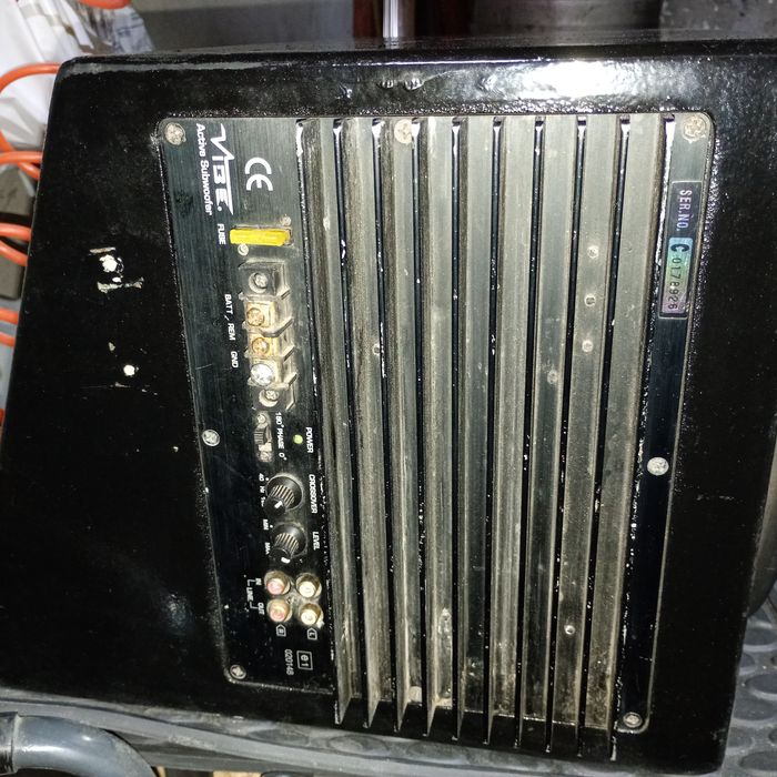 Subwoofer vibe pulse cu statie