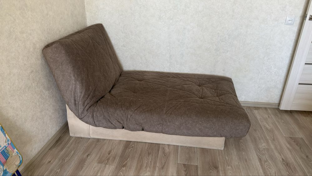 Продам кушетку для сна