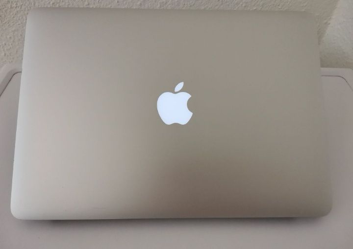 MacBook Air 13 inch.