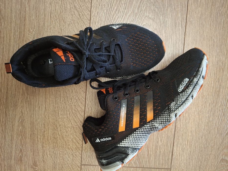 Кроссовки унисекс