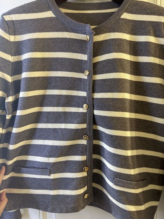 В полоску кофточка женская