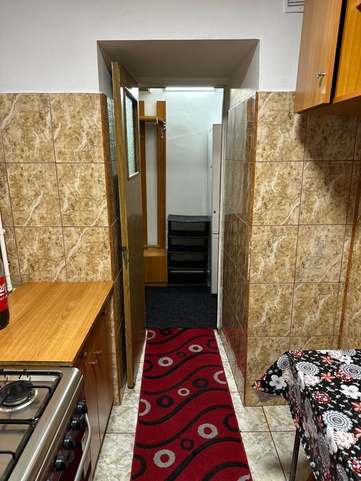 Închiriez apartament 2 camere