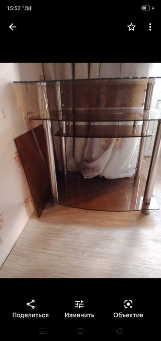 Стол стеклянный под ТВ