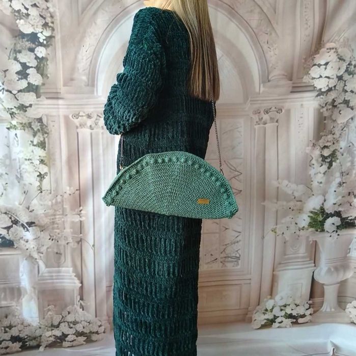 Зелена Ръчно Плетена Чанта с Цип и Метален Синджир за през рамо