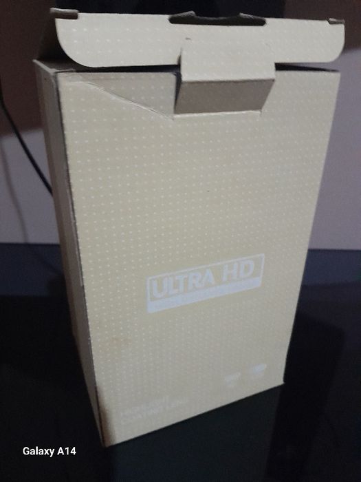 Smart projector sotiladi