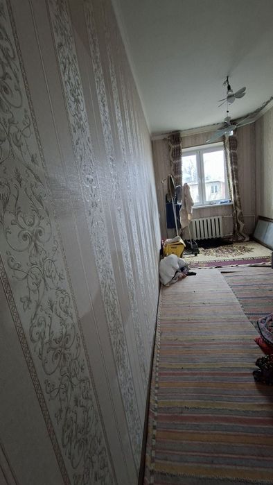 Сотилади Чилонзор 12 квартал 2 хонали