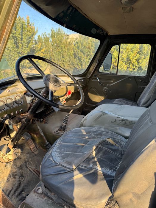 UAZ Sotiladi  holati alo