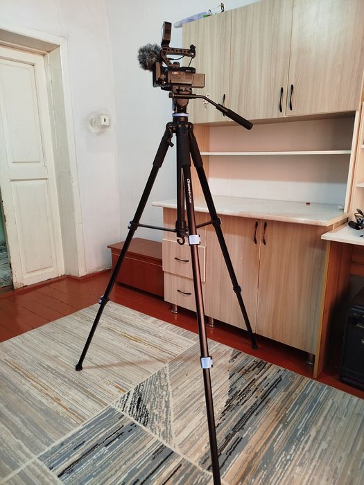 Sony HDR-PJ650 видеокамера