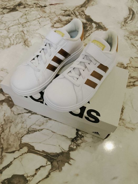 Adidas децкки маратонки