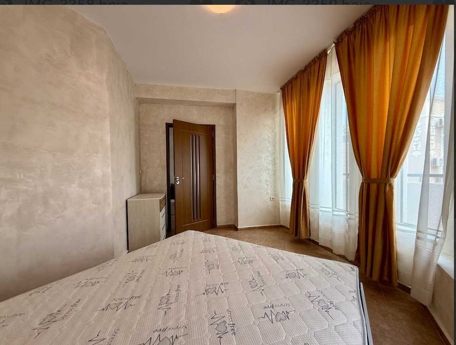 Изго двустаен апартамент в Равда