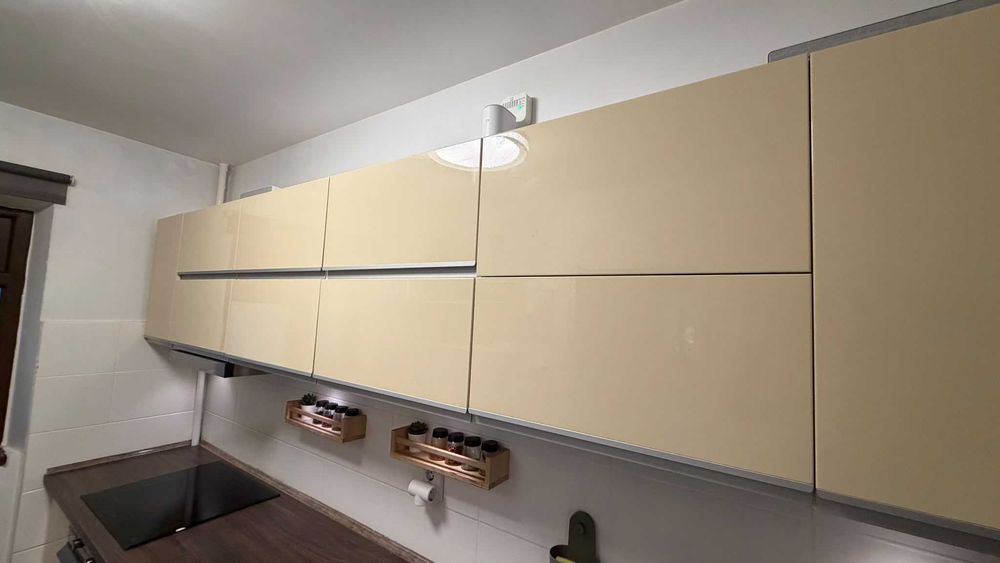 Corp bucatarie modular, suspendat facut pe comanda din MDF - 3m