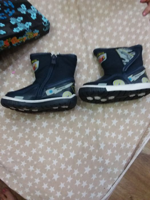 Обувь на малыша на осень и зиму