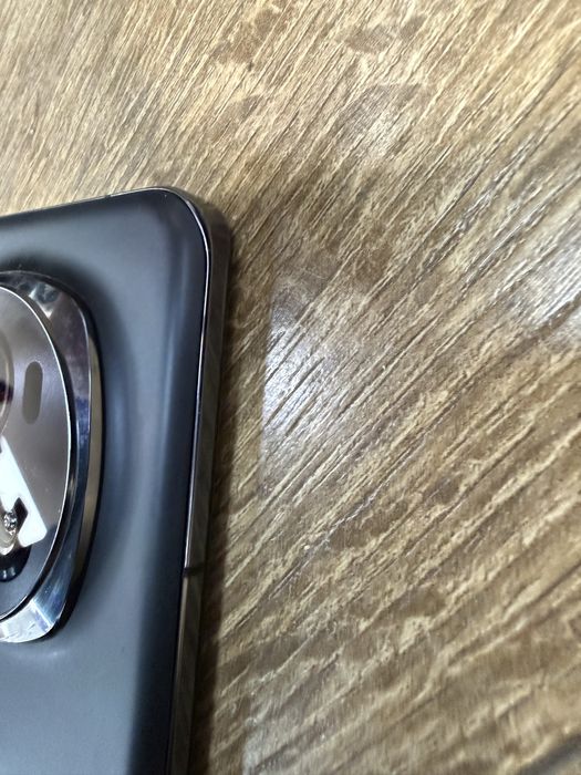 Honor magic 6 pro 12/512gb Перфектен!