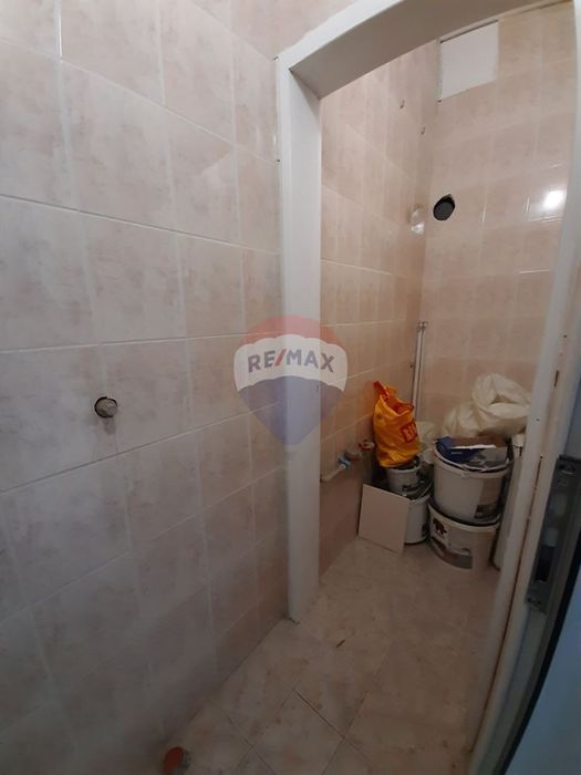 Дава се под наем Магазин в Варна, Гръцка махала - 56 кв.м за 382.5 € - Снимка #10