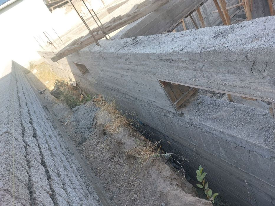 Shlakablok  stayaska suvoq usta shlakablok teramiz suvoq stayashka qla