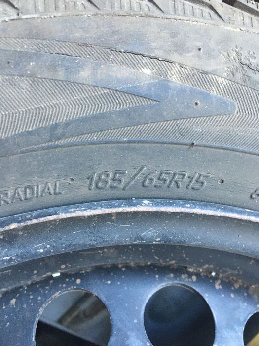 Продам зимние шины в комплекте