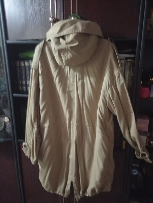 Осенняя куртка в идеальном состоянии