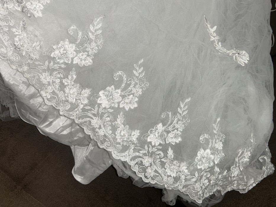 Свадебное платье