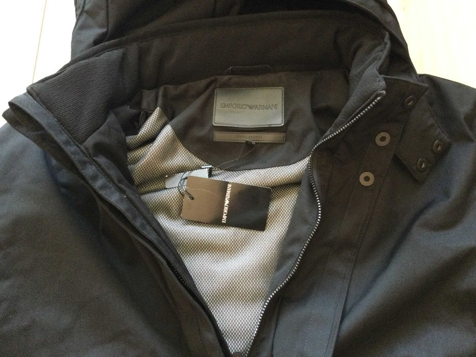 НОВО черно зимно яке EMPORIO ARMANI размер 54 / XL от Италия