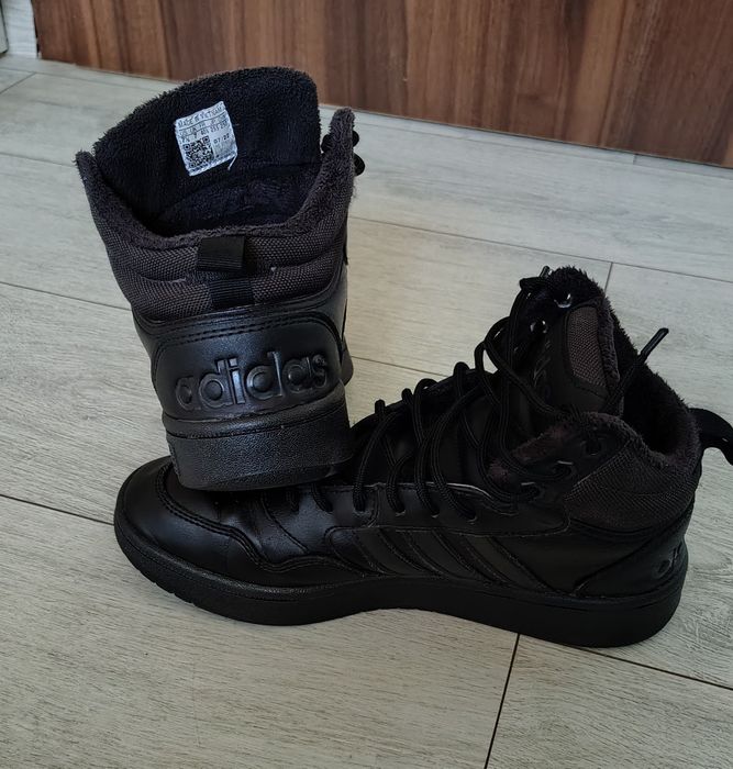 Adidași gheată Adidas mărimea 40,5