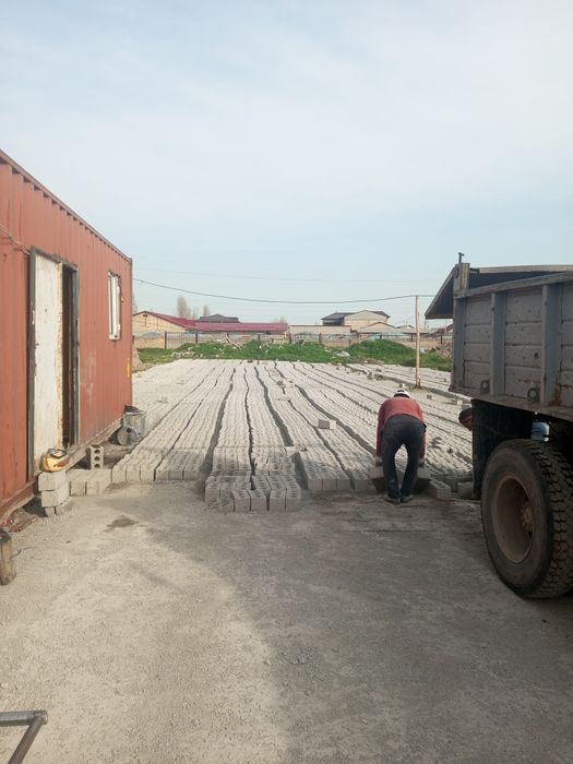 Шлакоблок доставкаси билан