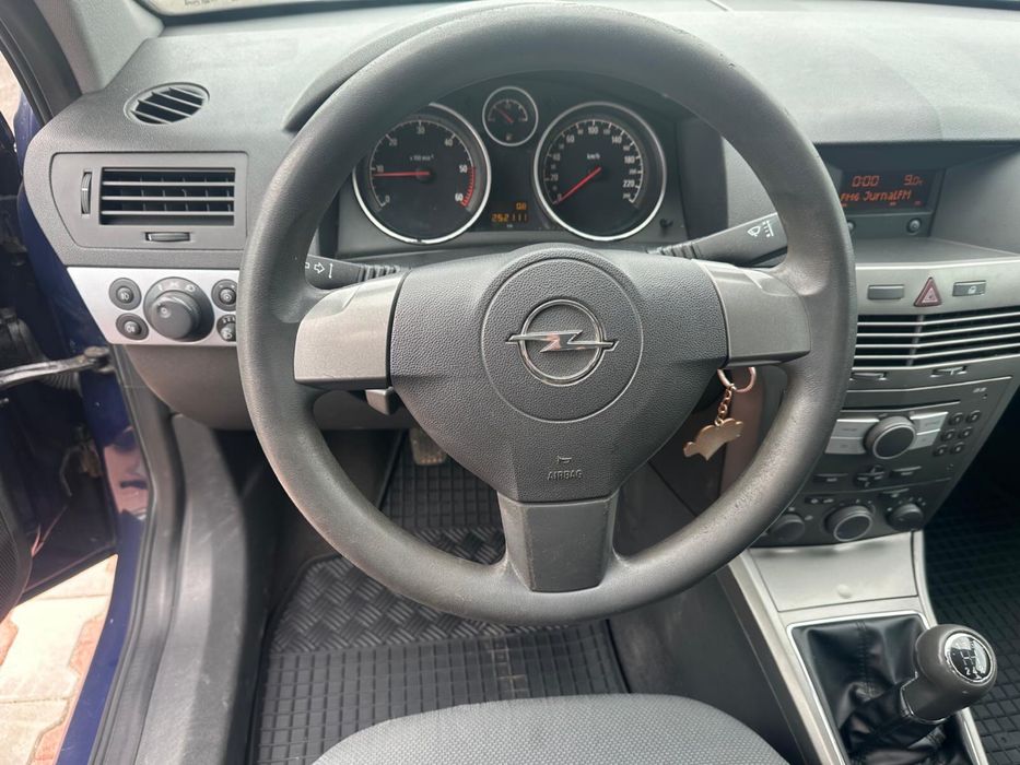Opel astra H 2005