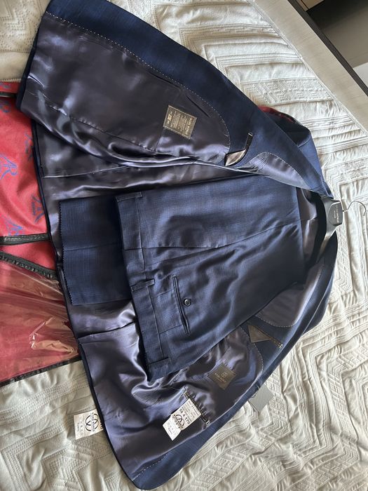 Продам   мужскои костюм новый