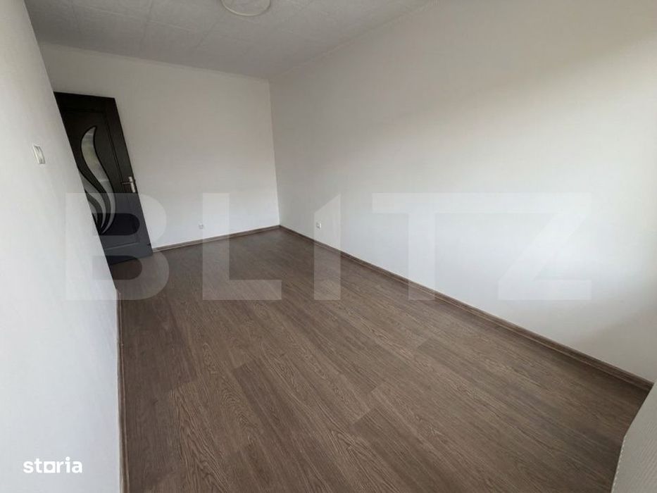 Apartament, 4 camere, 113mp, 2 parcari, 3 balcoane, pod, zona Terra — fotografia 3
