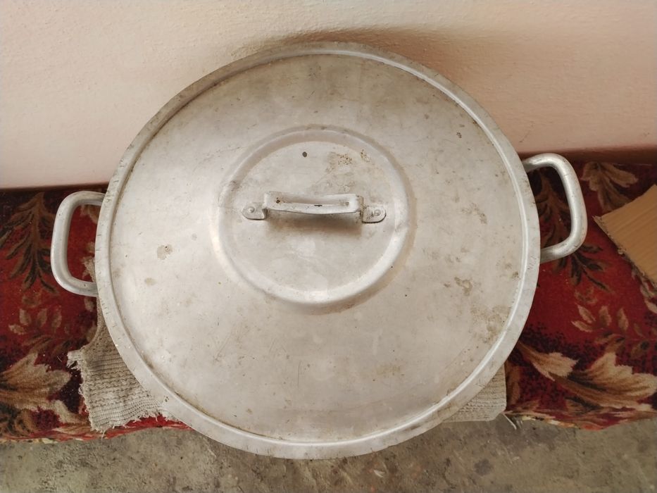 Продам кастрюлю  аллюминиваю