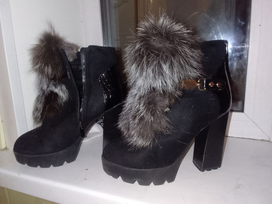 Зимние сапоги.37 Почти даром.