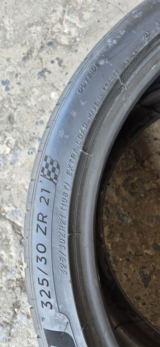 2 anvelope vara Michelin 325/30/21,dot 2020.Pretul este pe bucata.