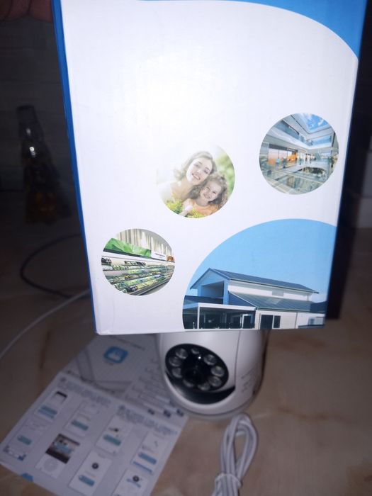 Vând camera WIFI.