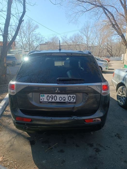 Mitsubishi Outlander 2013