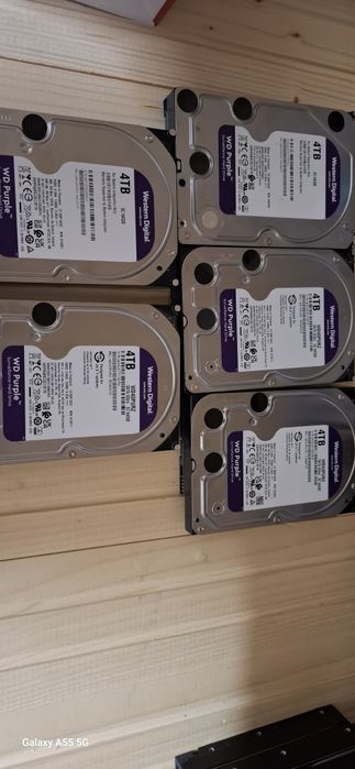 Vând 5 hdd 4TB purple perfect funcționale