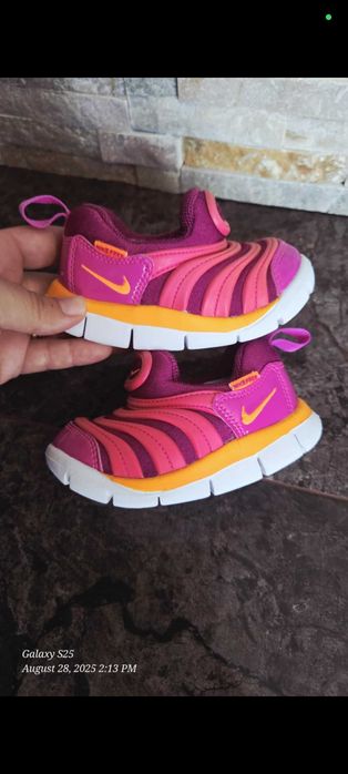 Adidasi ,cizmulite,ghetute