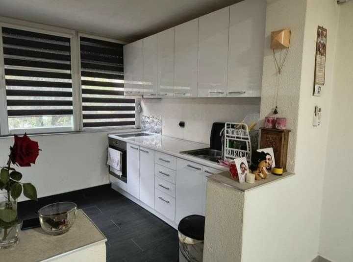 Дава се под наем Двустаен апартамент в Пловдив, Тракия - 55 кв.м за 209.1 € - Снимка #1