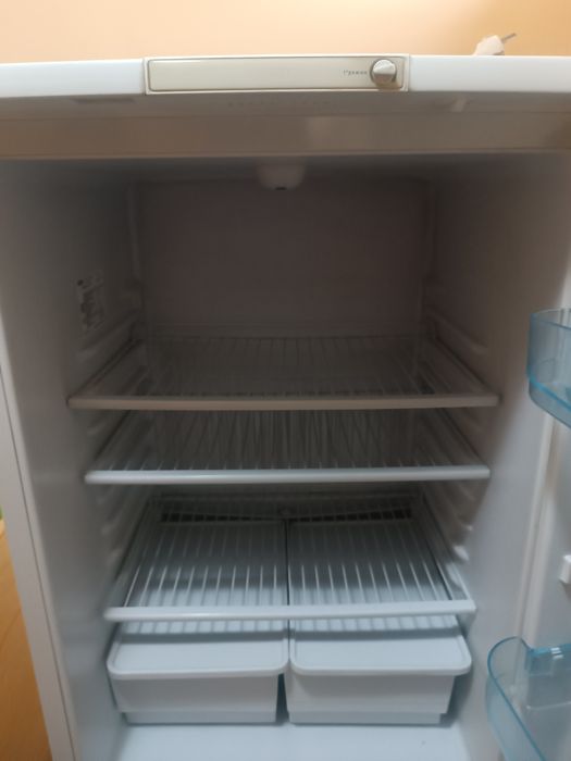 Холодильник Бирюса