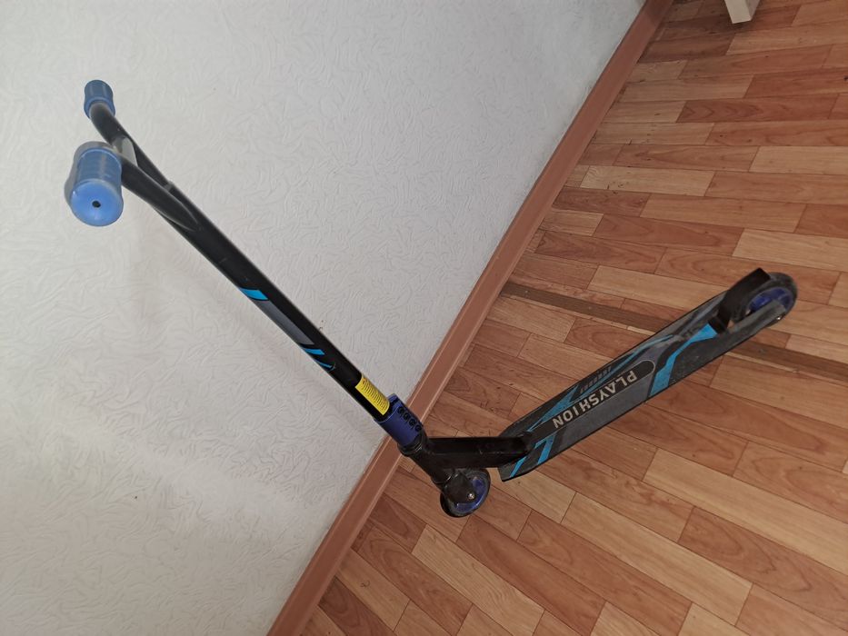 Продаю самокат двухколесный