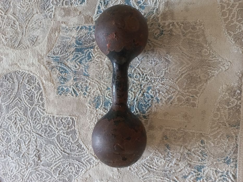 Продам гир 16 кг и 12 кг