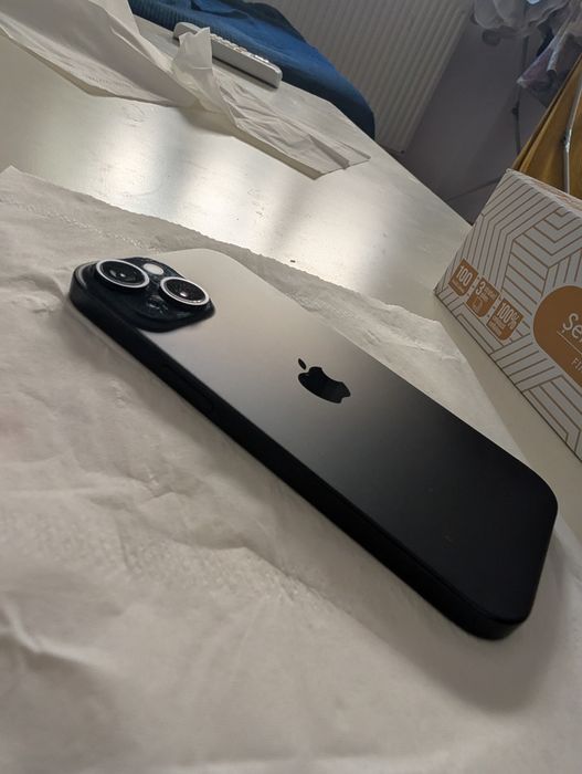iPhone 15, 128GB, 6GB RAM, 5G