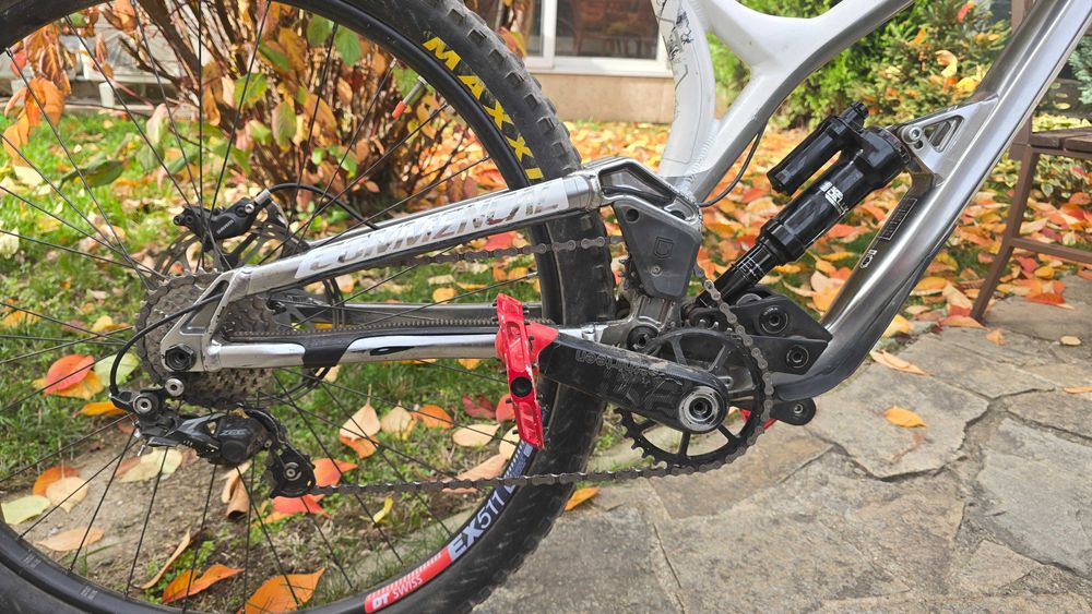 Велосипед Commencal Supreme DH V4 2021 Downhill