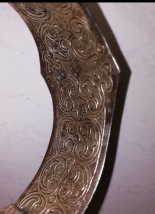 Стара сребърна гривна