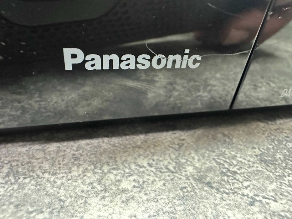 Smart Network Blu-ray Disc™/ DVD Player Panasonic DMP-BD81