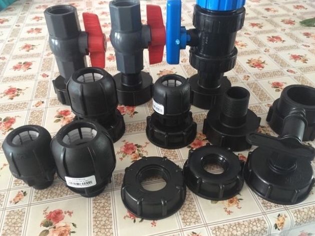 Reductie bazin 1000L IBC cu racord politub 32mm