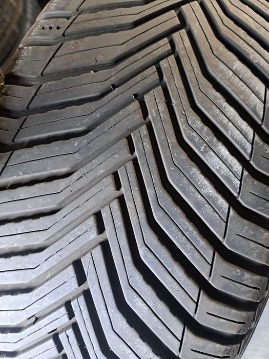 2 anvelope Cross Climate 235 55 r17 Michelin