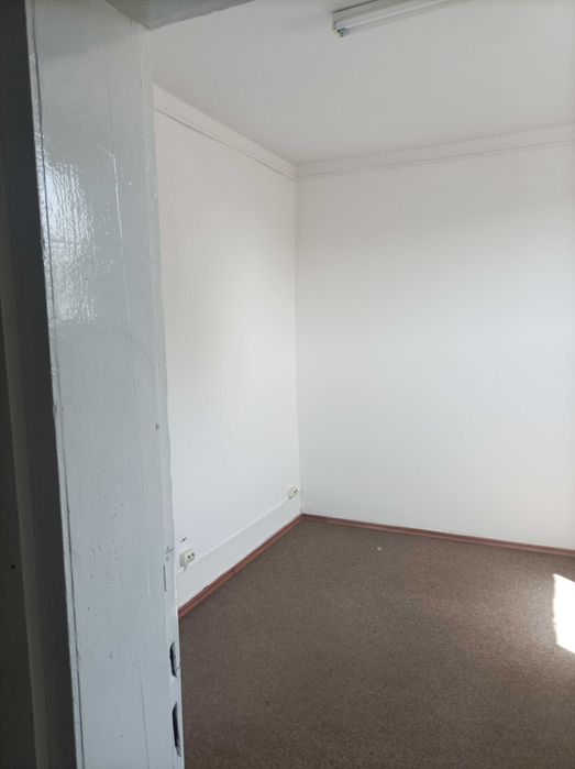 Inchiriez spatiu birouri Ploiesti 50 mp, strada Pompelor nr 3