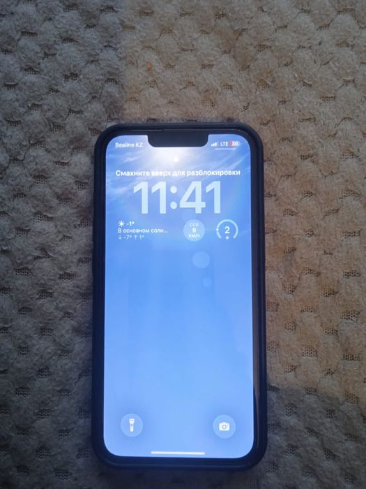 IPhone 13 в хорошем состоянии