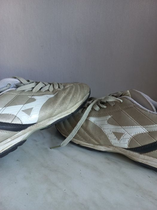 Бутсы Mizuno б/у