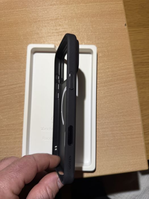 Case Ugreen за Iphone 17pro MAX
