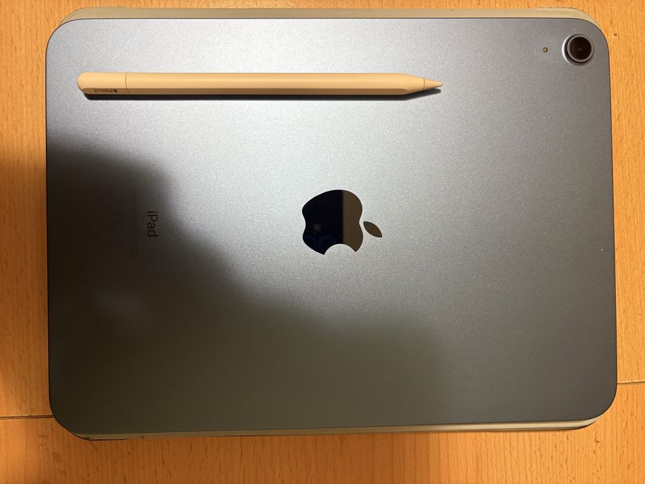 ipad 10 (10th generation ) 64 gb blue + apple pencil  aproape ba nou